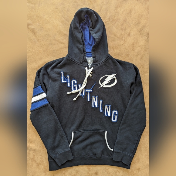 Old Time Hockey Tops - Women's NHL Tampa Bay Lightning Old Time Hockey Hoodie Sweatshirt! Size XL!